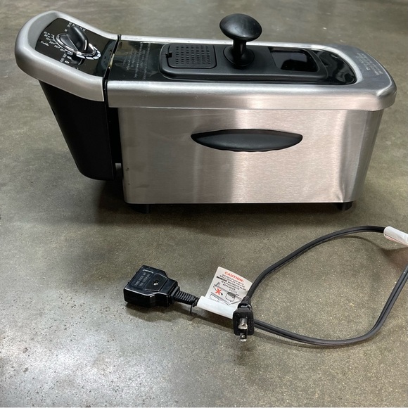 Farberware Stainless Steel 2.5L Deep Fryer - Picture 1 of 11